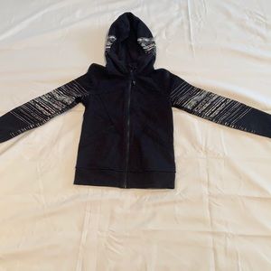 Ivivva black and white patterned zip up